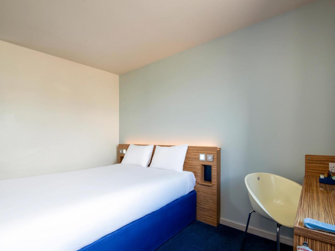 Ibis Budget Lancaster Centre Esterno foto