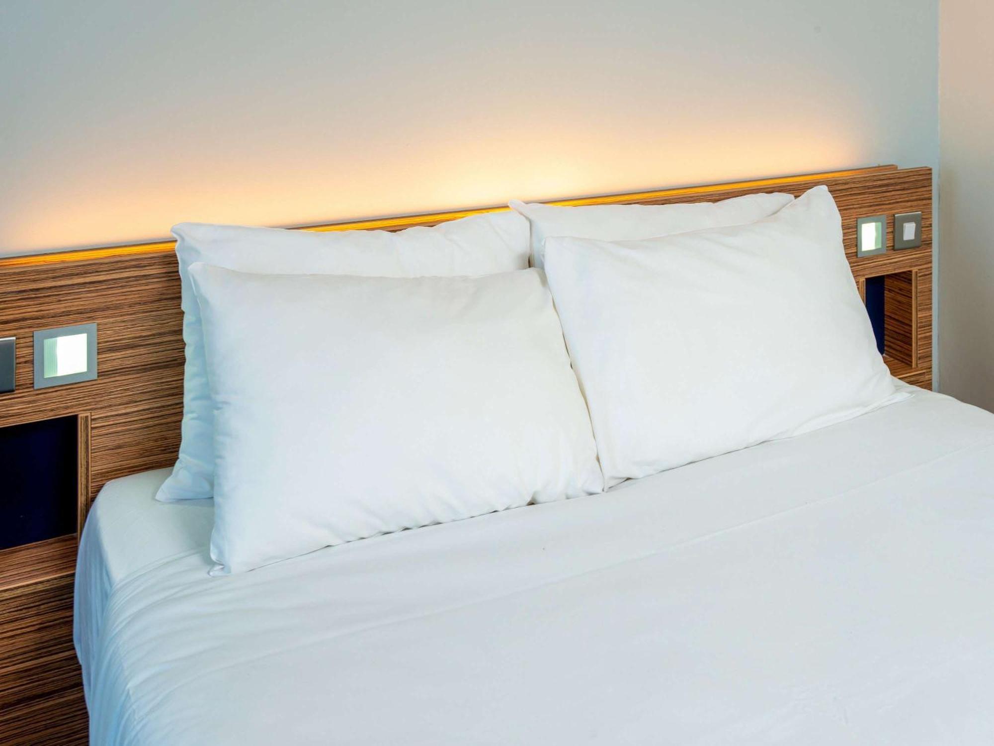 Ibis Budget Lancaster Centre Esterno foto