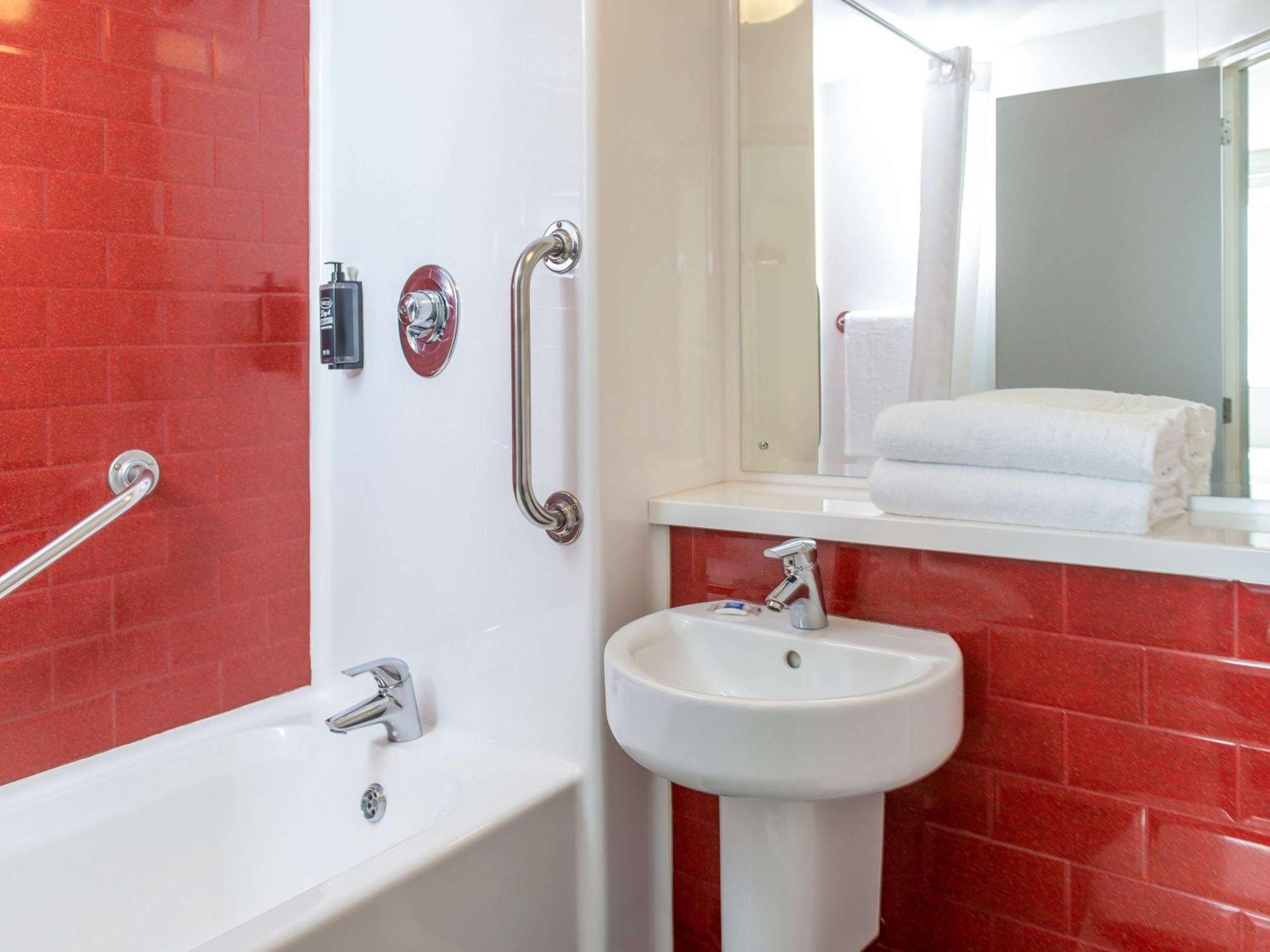 Ibis Budget Lancaster Centre Esterno foto