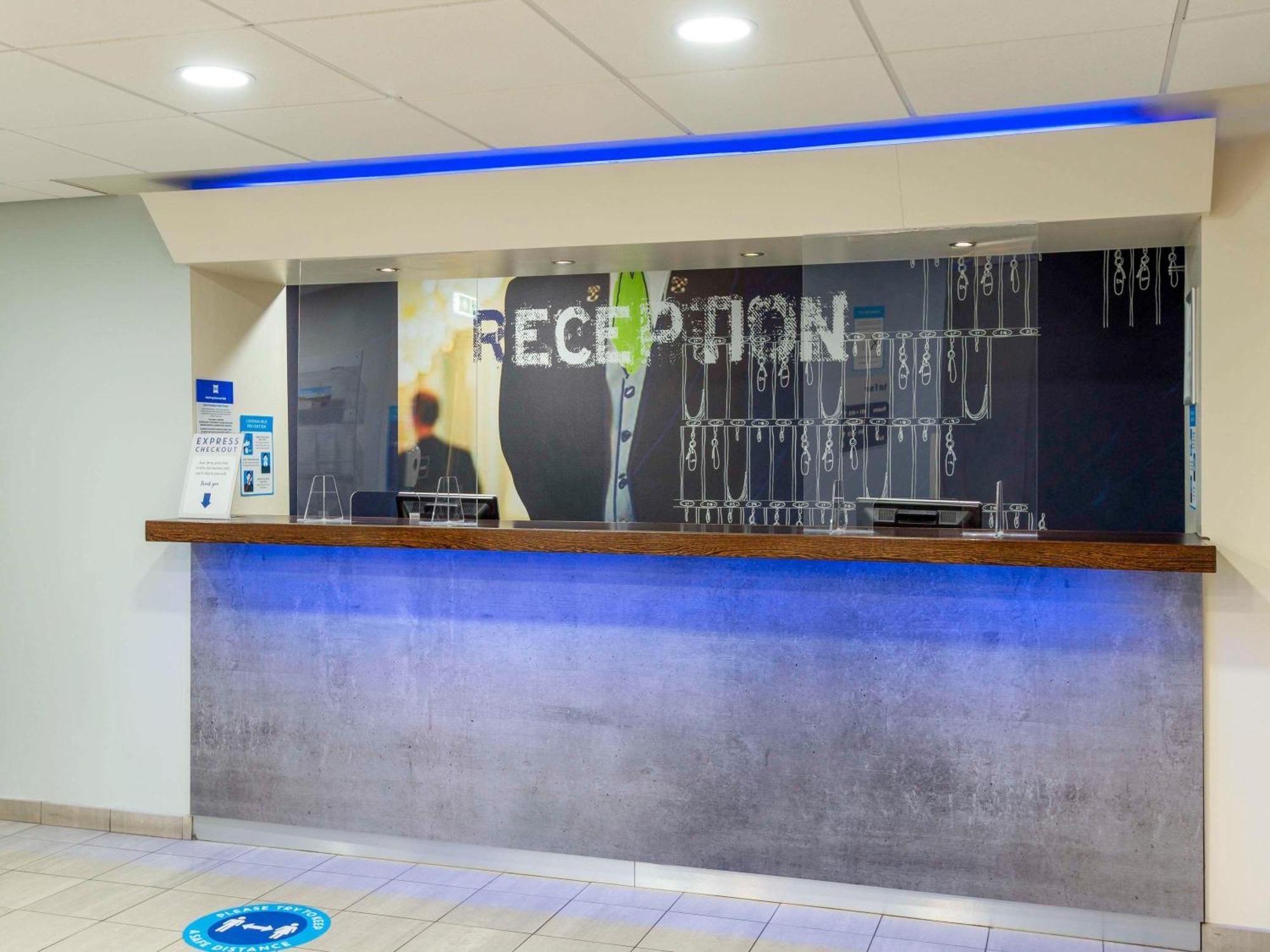 Ibis Budget Lancaster Centre Esterno foto